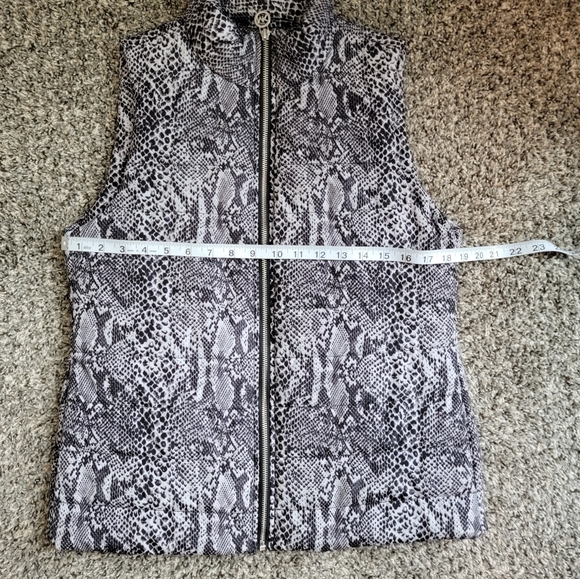 Michael Kors Snakeskin Pattern Puffer Vest - small - Picture 8 of 8